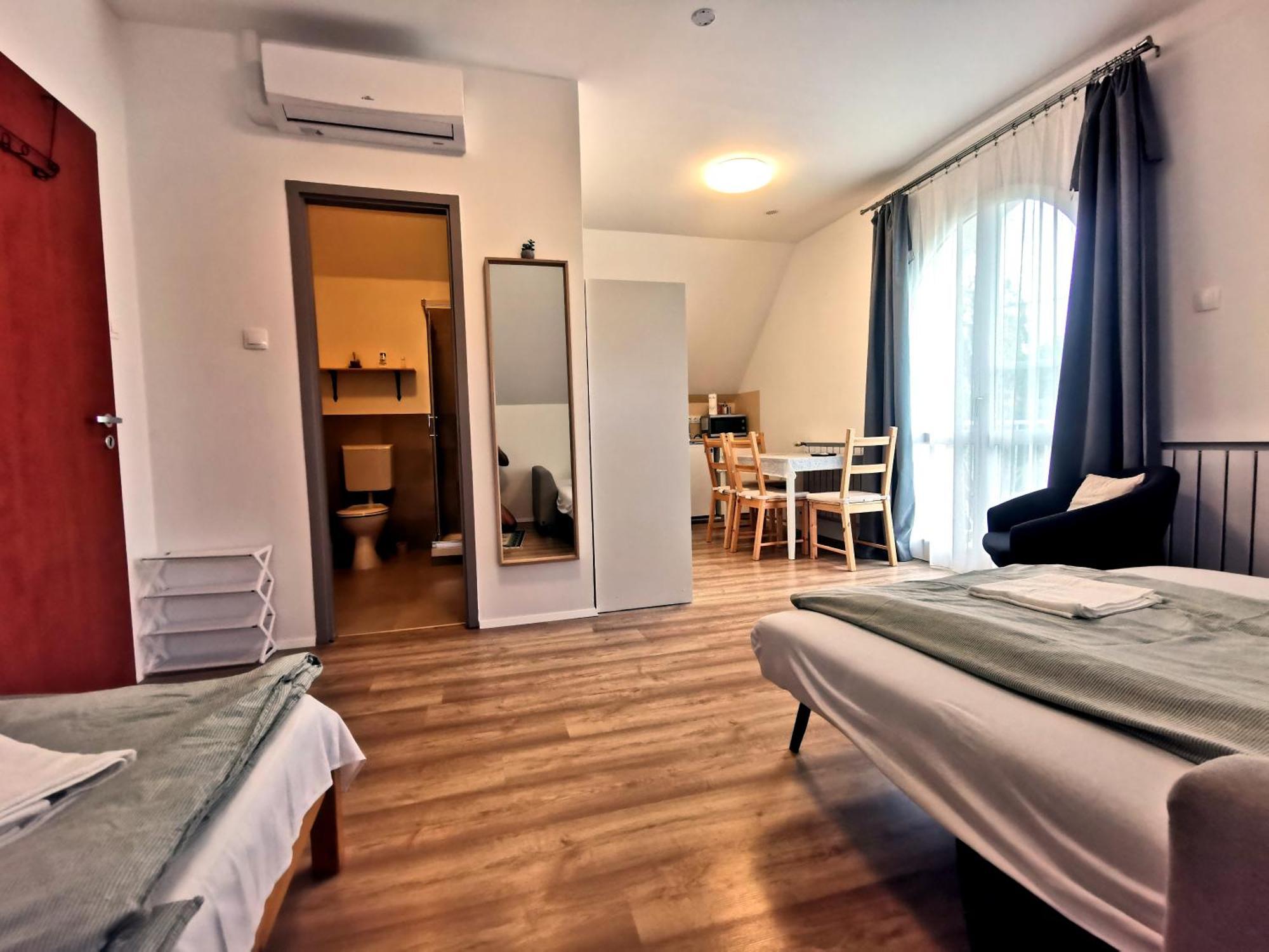 Regori Haz Hotel บาลาตองโยรอค ภายนอก รูปภาพ