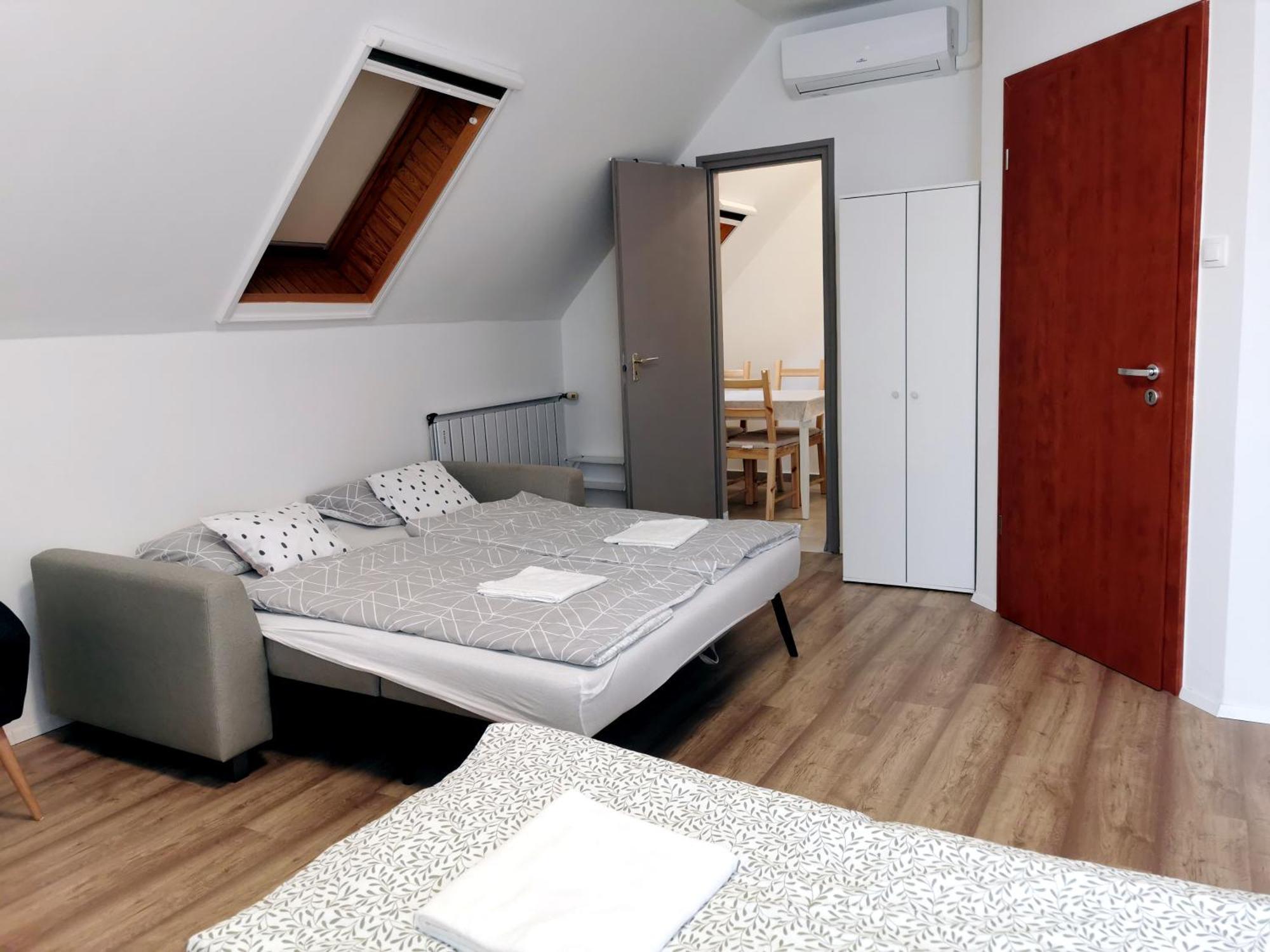 Regori Haz Hotel บาลาตองโยรอค ภายนอก รูปภาพ